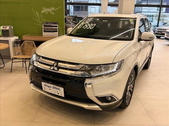 MITSUBISHI OUTLANDER 2.0 COMFORT 16V GASOLINA 4P AUTOMÁTICO MITSUBISHI OUTLANDER 2.0 COMFORT 16V GASOLINA 4P AUTOMÁTICO
